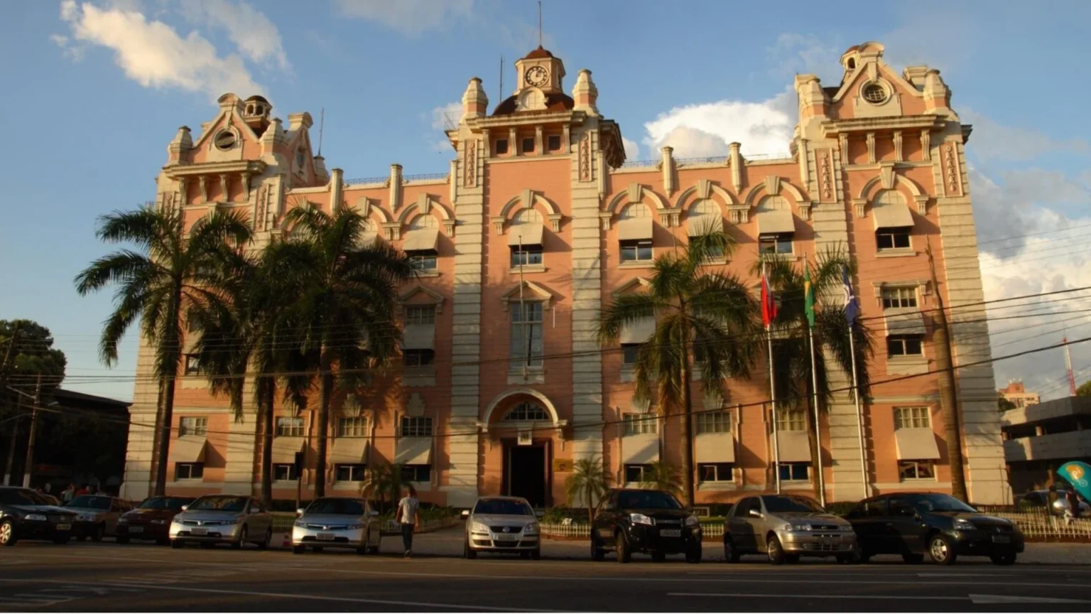 Companhia Docas do Pará abre concurso com 33 vagas e salários de até R$ 6,9 mil