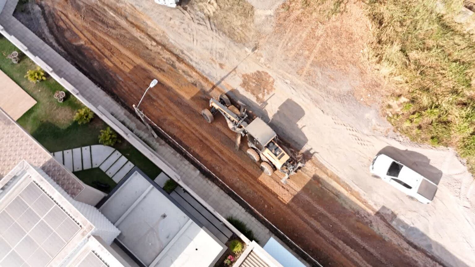 Ruas do Residencial Morumbi e Folha 30 recebem terraplanagem em Marabá