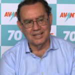 Augusto Cury surpreende, cresce nas buscas e desponta como novo nome fora da polarização entre Lula e Flávio Bolsonaro
