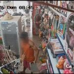 Homem é preso pela PM após ser flagrado por câmera durante furto em loja no Pará