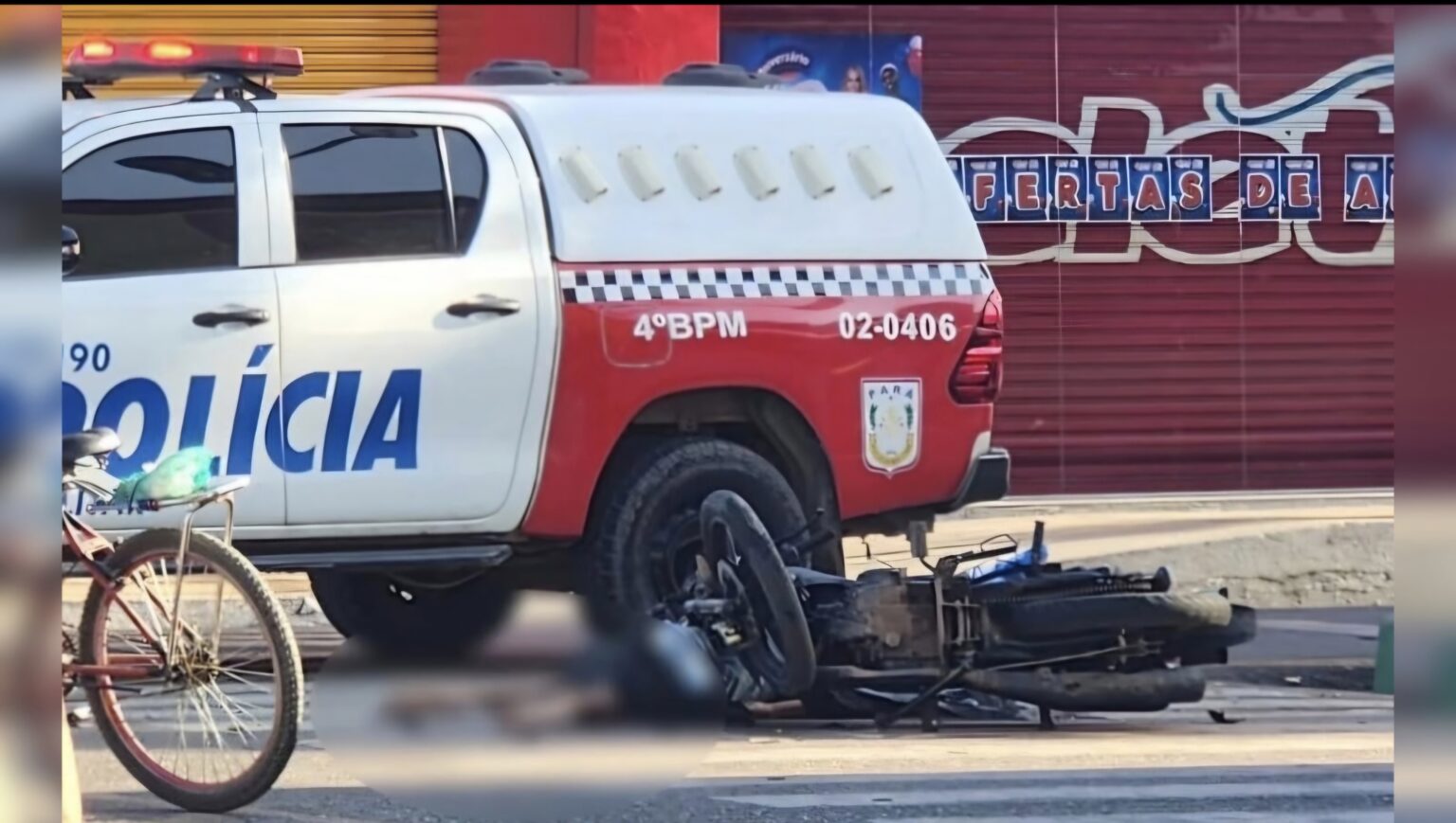 Colisão entre moto e ônibus deixa um jovem morto e outro ferido em Marabá
