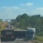 Motorista morre e crianças ficam feridas em colisão entre caminhonete e carreta em Canaã dos Carajás