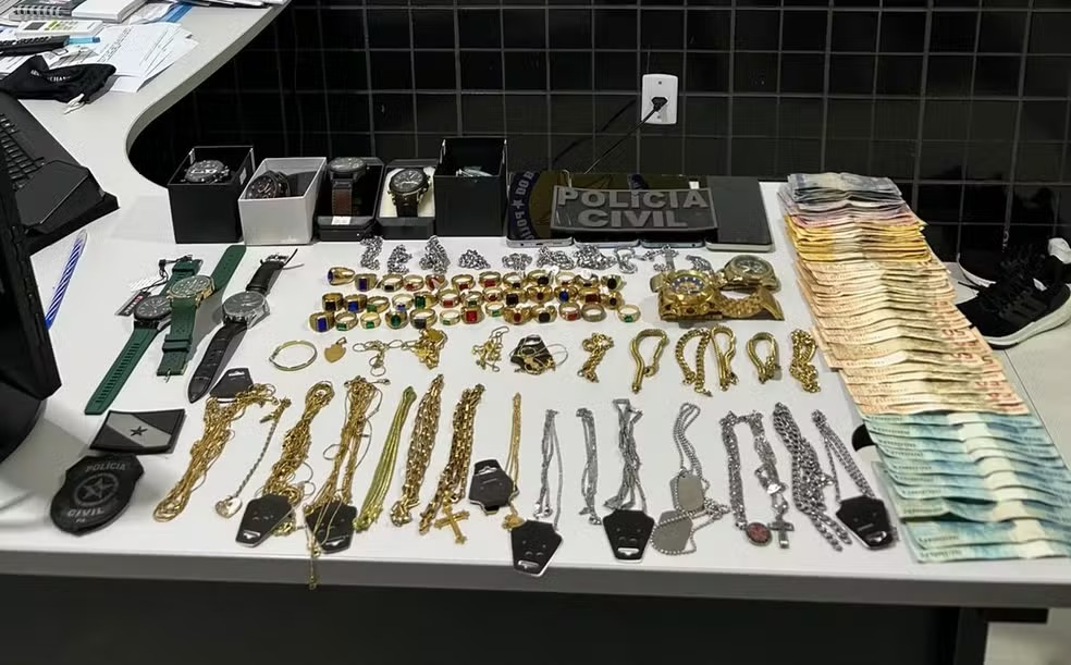 Funcionário é suspeito de furtar loja onde trabalhava e polícia recupera dinheiro e joias no Pará