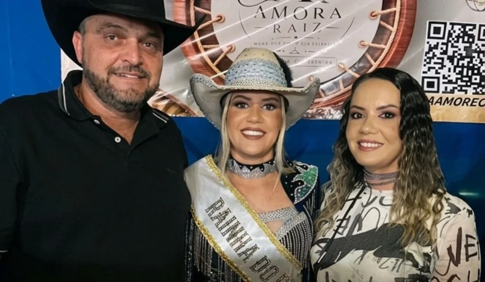 Irmãs gêmeas vivem com mesmo marido há 6 anos em Goiás e explicam rotina da família