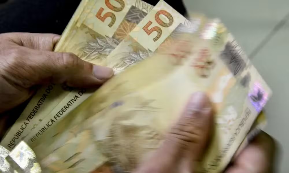 Mais de R$ 5,6 bilhões em ‘dinheiro esquecido’ ainda podem ser resgatados por clientes segundo Banco Central