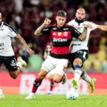 Flamengo desembarca em Belém na véspera do duelo decisivo contra o Remo pelo Brasileirão