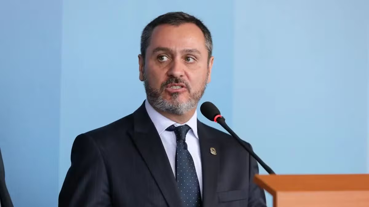 Diretores da PF apoiam Andrei Rodrigues e colocam cargos à disposição