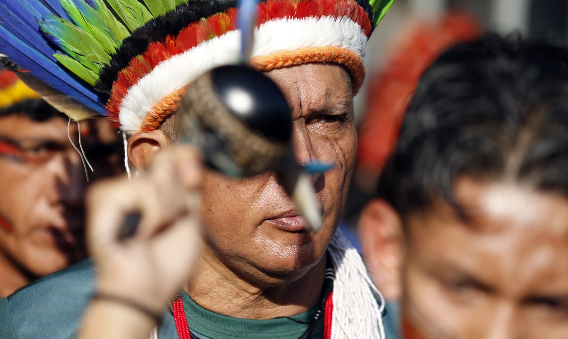 Câmara dos Deputados debate criação da Comissão Nacional Indígena da Verdade