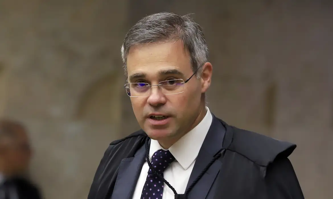 Mendonça rejeita ação contra reajuste do Bolsa Família no TSE