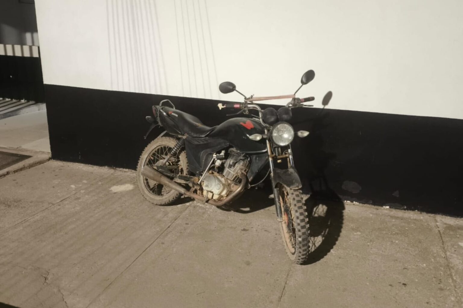 Motocicleta com registro de roubo é recuperada pela Polícia Militar em Marabá