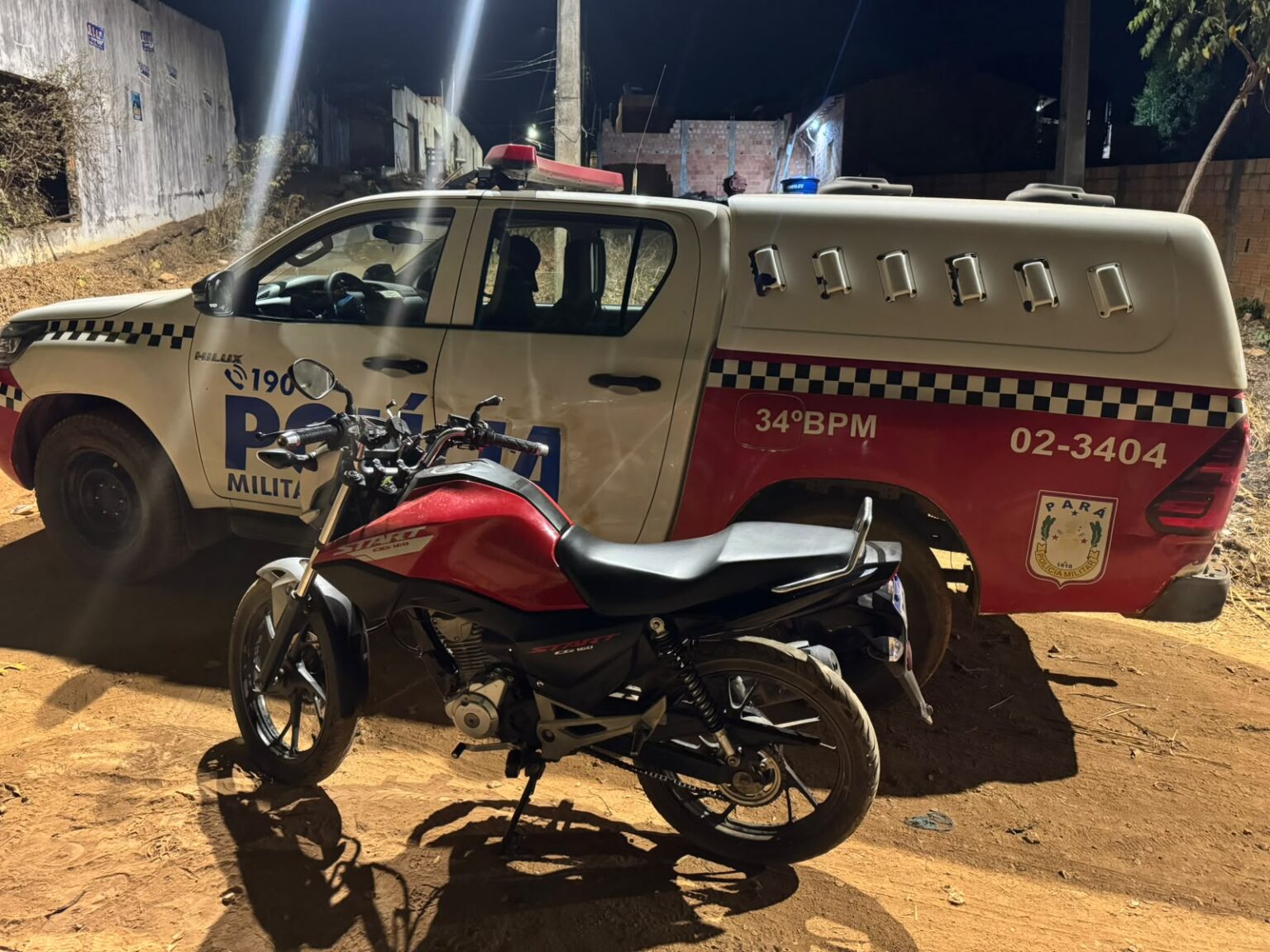 Moto furtada em arena esportiva é encontrada em imóvel abandonado em Marabá