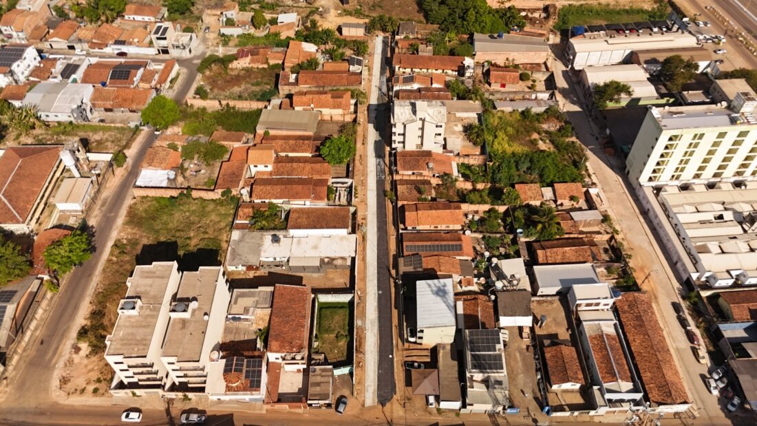 Prefeitura de Marabá leva pavimentação em concreto para rua da Folha 31