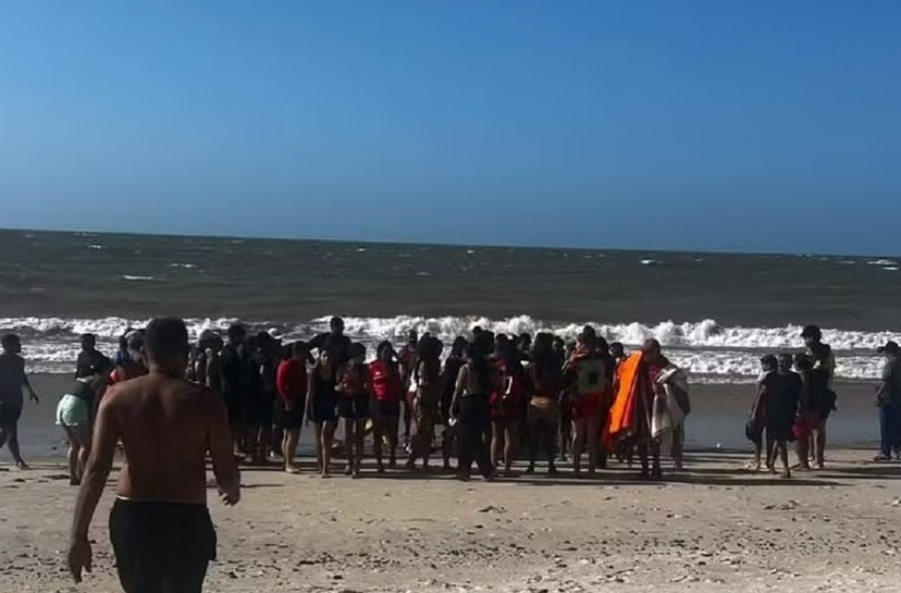 Quatro crianças são resgatadas após se afogarem em praia no Pará