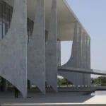 Isenção da “taxa das blusinhas” em compras até US$ 50 é sancionada
