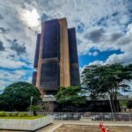 Banco Central reduz Selic para 13,75%