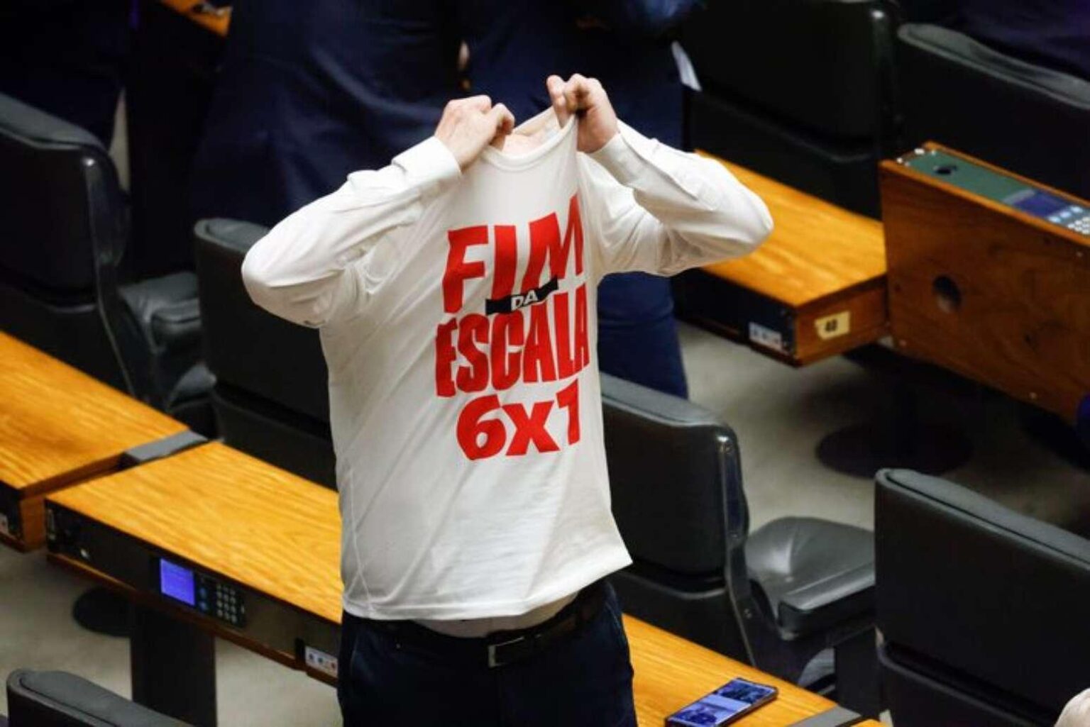 Senado realiza hoje segunda sessão sobre fim da escala 6×1