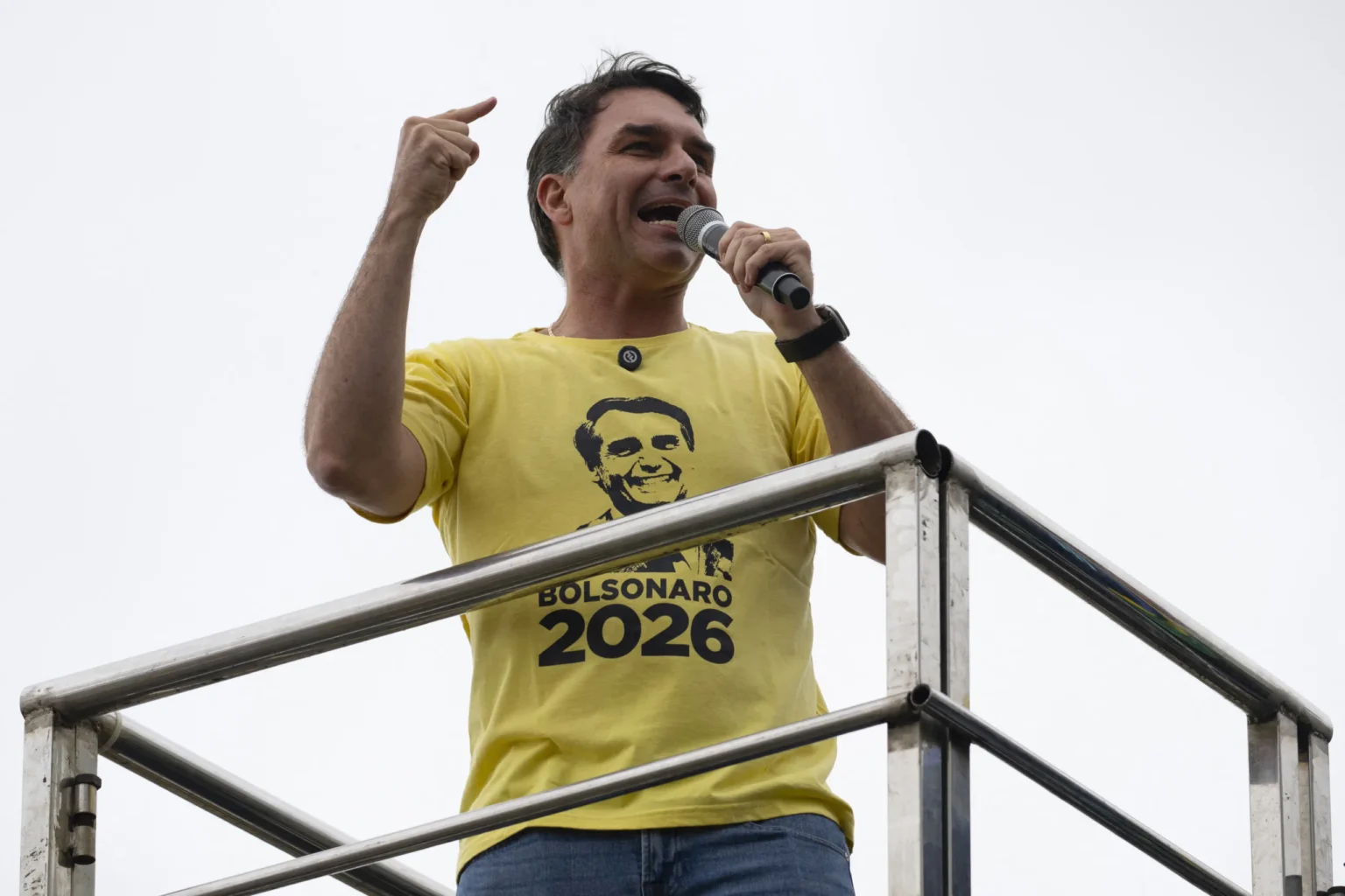 Flávio Bolsonaro chega hoje a Marabá para motocarreata com aliados