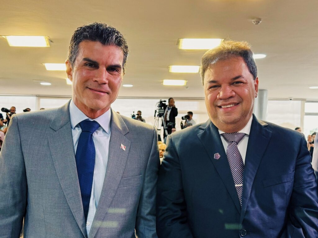 Helder e Chicão são eleitos senadores pelo Pará após virada na reta final da apuração