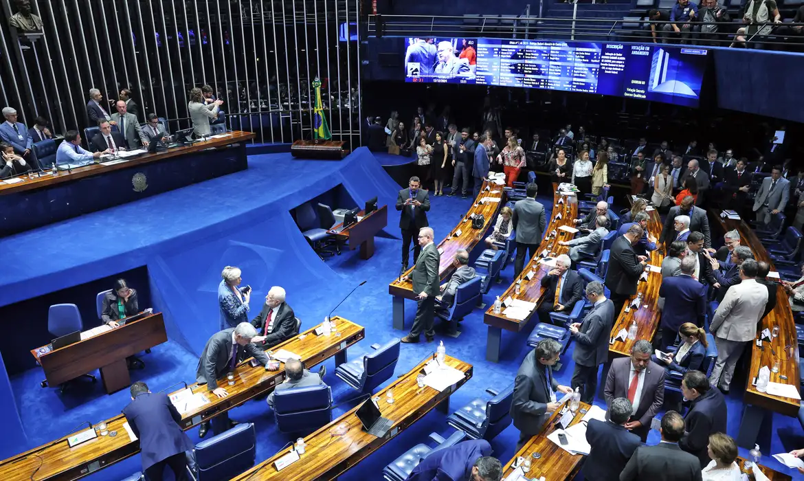 PL elege 19 senadores e soma 28; MDB conquista sete vagas e PT, seis