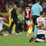 Estudiantes bate Fla e Palmeiras terá revanche pelo tetra da América