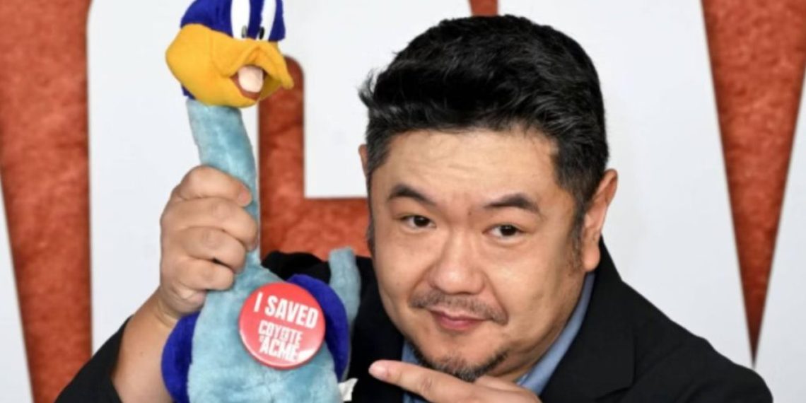 Morre aos 46 anos Eric Bauza, voz de Pernalonga, Patolino e outros personagens icônicos