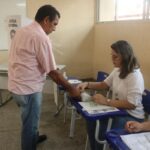 Eleitor pode ser chamado da fila para atuar como mesário? Entenda