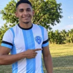 Jogador de time comunitário chamado ‘Paysandu’ morre aos 22 anos após cair de telhado no Tapará